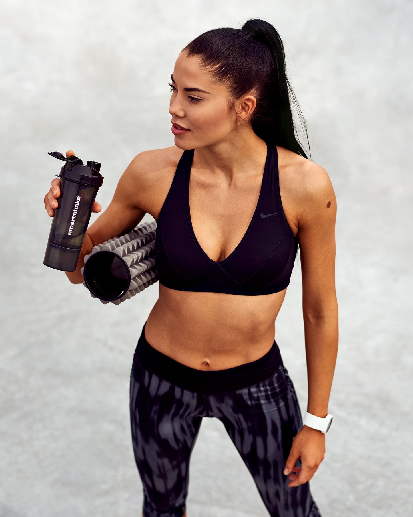 slim-black-d1 Smartshake_Slim_black_lifestyle.jpg