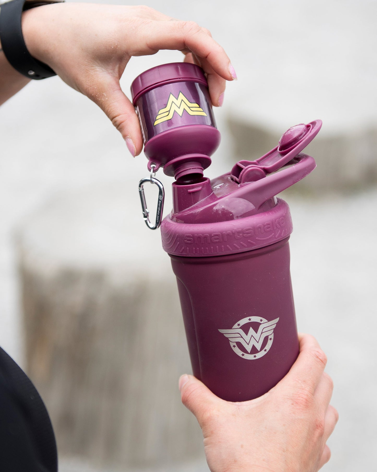 whey2go-funnel-wonder-woman-n6 Smartshake_Whey2Go_Wonderman_Lifestyle.jpg